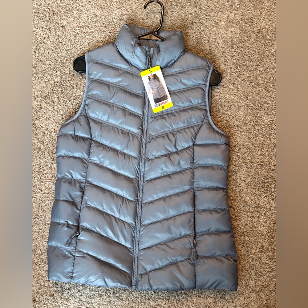 32 Degrees Women's Light Gray Quilted Puffer Vest